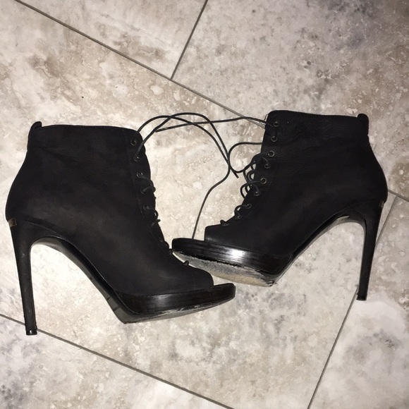 BURBERRY BLACK REAL LEATHER LACE UP PLATFORM PEEPTOE EUC BOOTIES SIZE EU… - Picture 10 of 11